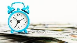 「節省」未必是美德》每天東摳西省，節儉成性的人，越可能窮一輩子...