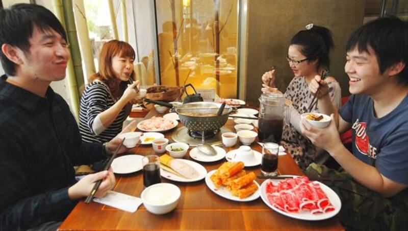 台灣人愛吃鍋，這些國家的火鍋也很值得吃吃看！10種世界特色火鍋大公開