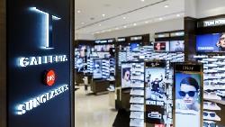 天堂裡用不到錢》全球最大機場免稅店DFS創辦人，送出億萬財富的真實故事