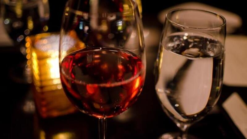 熱炒、烤鴨、韓國菜、泰國菜...葡萄酒促銷別亂買！達人教你怎麼買最搭餐