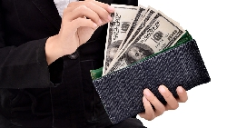 幫公司墊款、幫同事買午餐卻沒拿到錢.....這4招，化解「談錢傷感情」的職場情境