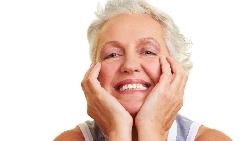 全台老人假牙補助一次看！不是中、低收入戶也有機會申請