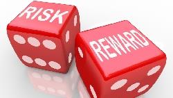 兩張表秒懂！能讓上班族「財富自由」的不是投資，是那份「死薪水」