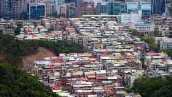 一張紙，拯救老舊危樓住戶...政府力推的「老屋重建」，竟能讓套牢族大賺！