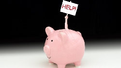 大戶看不慣台灣人理財的最不智行為：報酬4%的股票滿地皆是...卻選擇把錢放銀行、買儲蓄險！