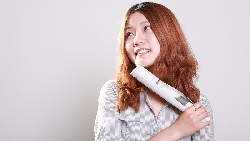 家世差、學歷低...一無所有的台灣女孩，到日本清潔冷氣10年後月領10萬：台灣不會給像我這樣的人機會