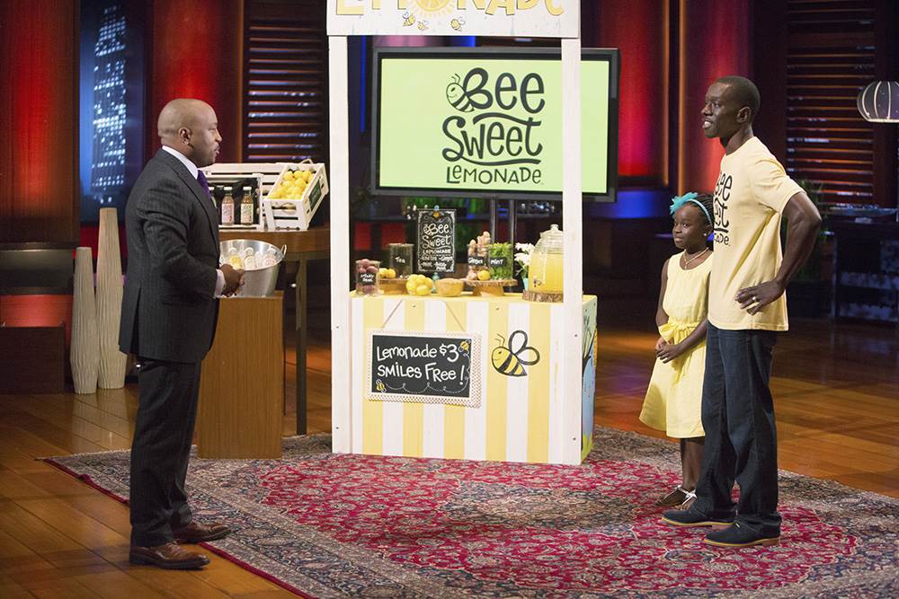 4歲創業、10歲拿到百萬台幣的投資！美國這個12歲小女孩，靠「秘密配方蜂蜜檸檬水」成為CEO