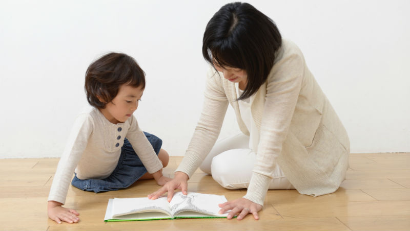 歐美小孩平均1年讀23本書，台灣呢？全球閱讀大調查：小孩愛不愛讀書，關鍵是「這個」