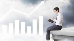 多年來接觸各行各業人士...大咖得出4大「選職」指標，靠薪水也能過富有日子