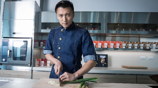 鋒味哲學：重新爬起的MBA大廚