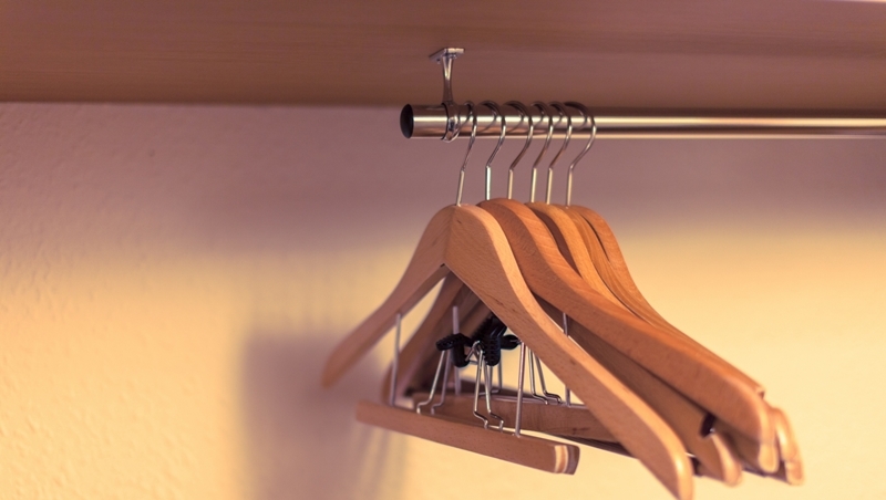 衣櫃80%衣服只是占空間，害人生越來越沒效率！專家教你5招「衣櫥減法」術