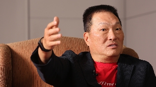 王令麟要靠「內容電商」捲土重來，憑什麼？