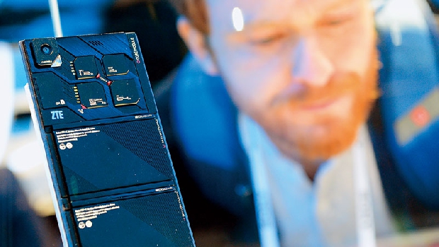 中興遭美斷貨　全球產業鏈混亂一整年