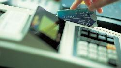 總是賺多少、花多少？給月光族：想改善生活，就別再花你的薪水了！