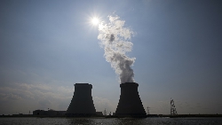 以核養綠公投連署倒數》「靠天供電」電費翻漲...理財部落客：缺乏外援的台灣禁得住風險嗎？