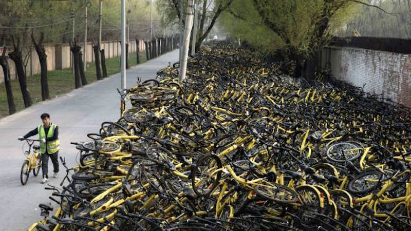 中國「自行車墓地」越來越多...金融時報：共享單車熱潮退，只是中國火紅新創的縮影