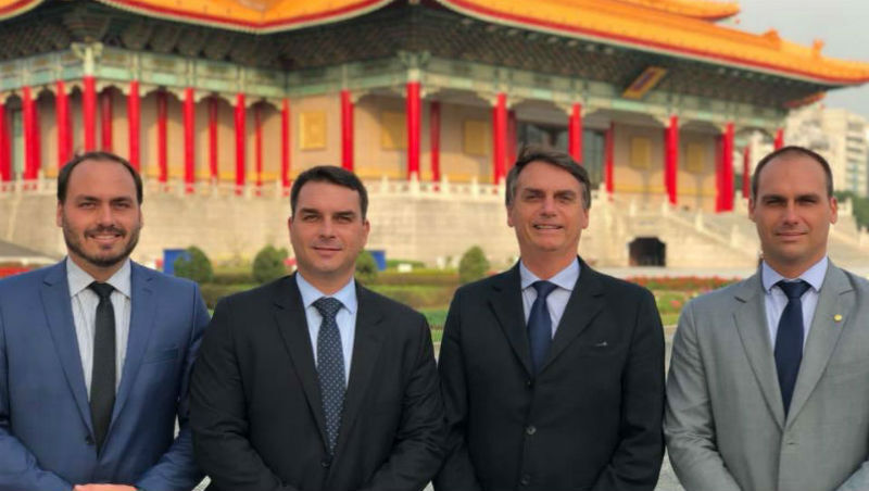 2月親訪台灣、讓中國跳腳的他，如何從「政治局外人」翻身成為巴西下任總統？