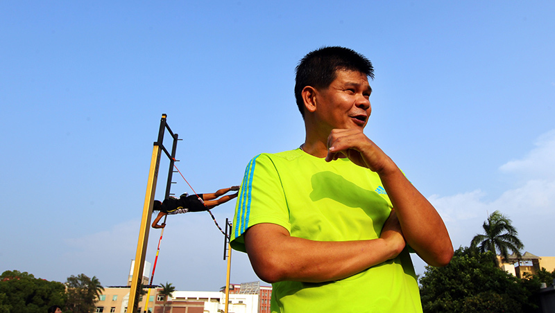 上次採訪還身陷生存危機，現已拚出千萬營收...6年社頭襪廠追蹤，看台灣頭家的突圍生存力