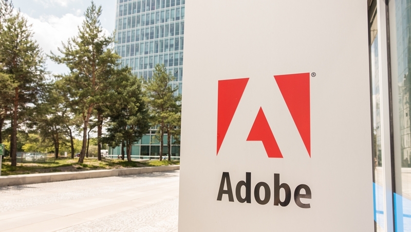 授權收入就有20億，Adobe仍推訂閱制...案例分析：企業轉型為何需要產品經理