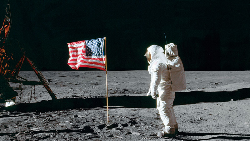 1969_50年前》美蘇冷戰時期的太空競賽促成阿姆斯壯在月球踏出了人類史上的第一步……